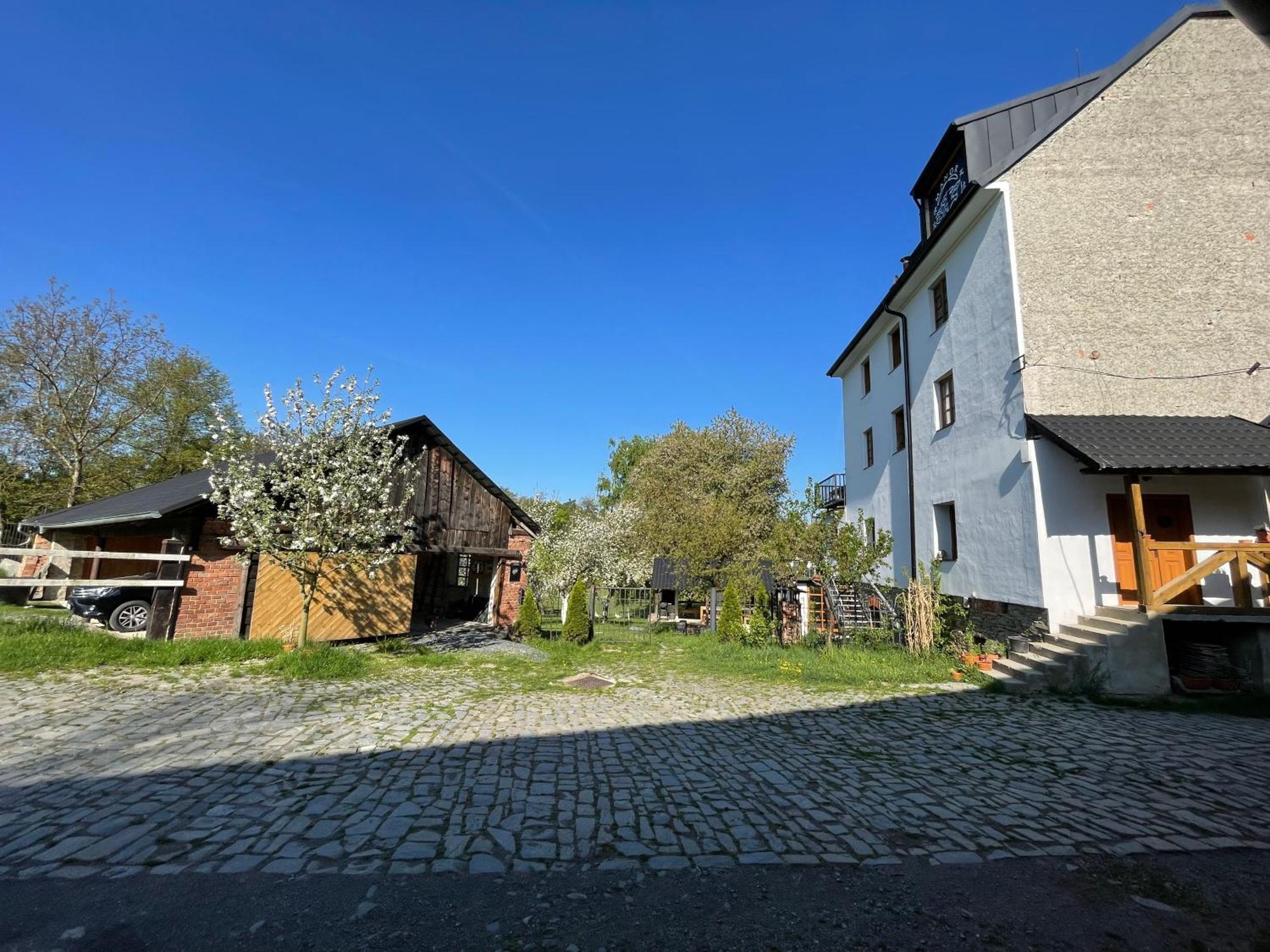Wintermill Apartment Laznicky Luaran gambar